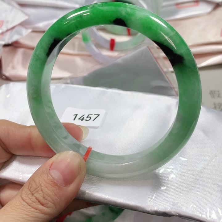 翡翠手镯未镶嵌用****6天然翡翠手镯02