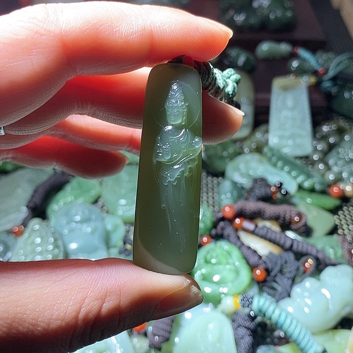 和田玉挂件未镶嵌涿****业