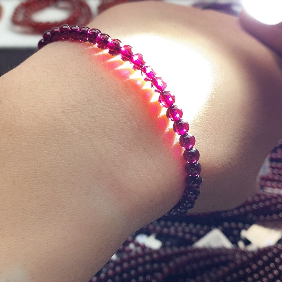 石榴石（紫牙乌）手链未镶嵌4.6mm精品紫牙乌