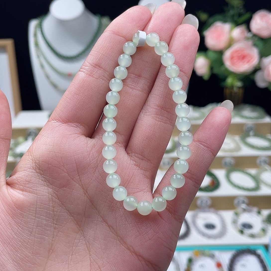 鹭***鹭和田玉未镶嵌手链