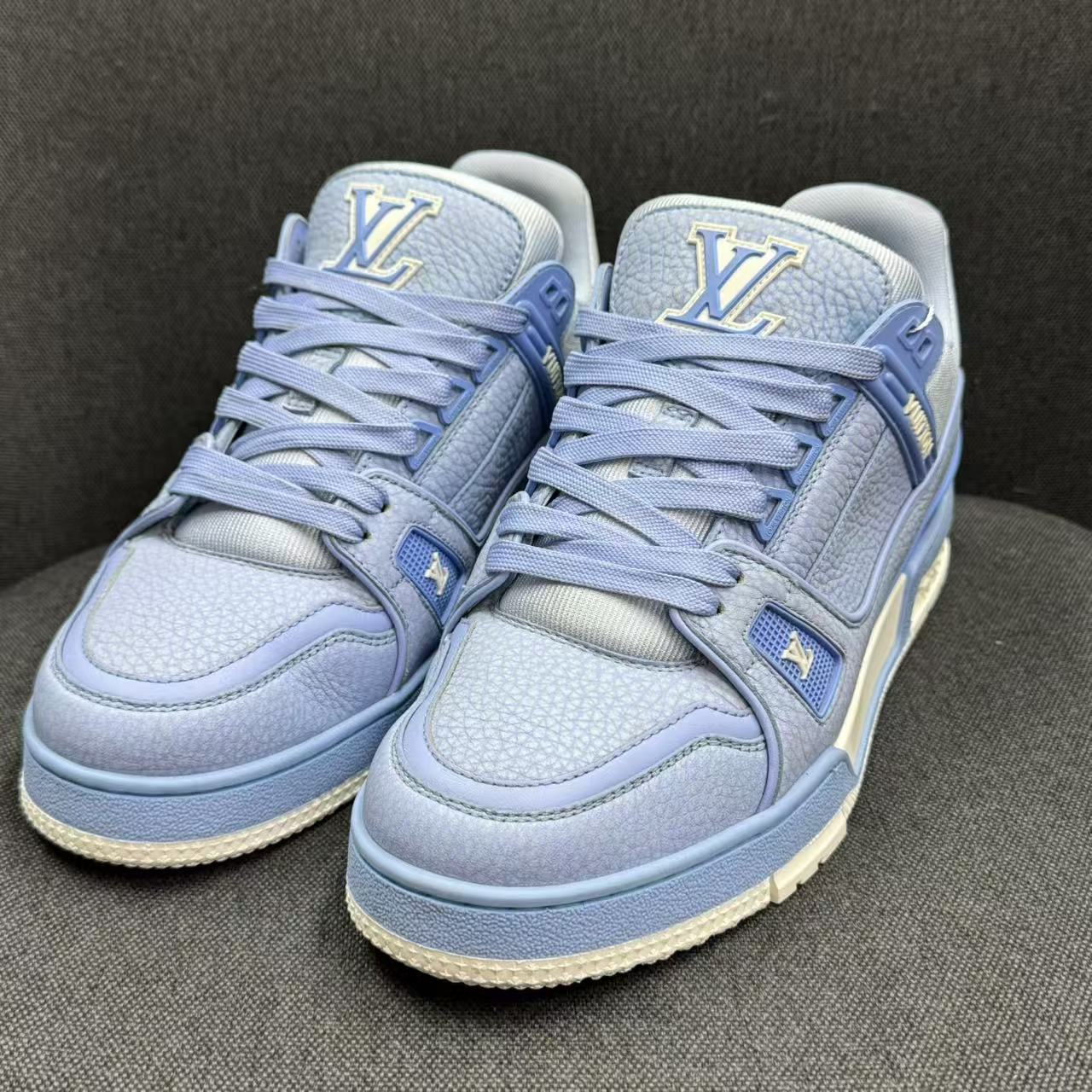 95新 LouisVuitton/路易威登 新款梦幻蓝马卡龙trainer奢鞋