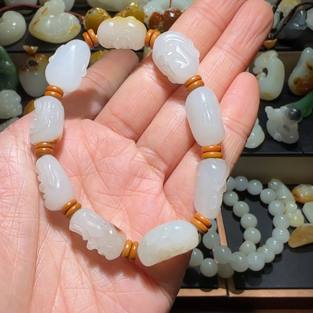 和田玉手链未镶嵌卡****西