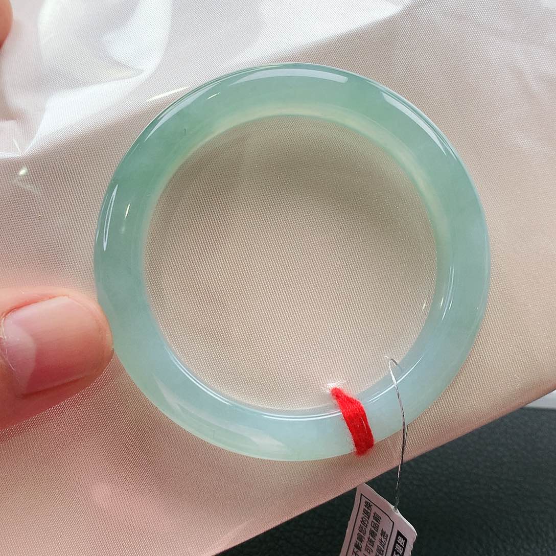 未镶嵌手镯翡翠天然翡翠手镯