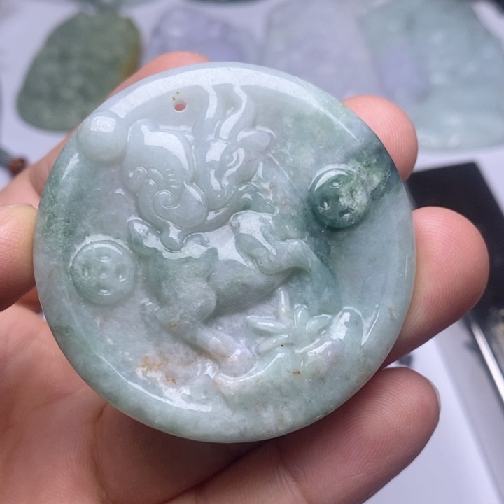 颈饰未镶嵌翡翠翡翠