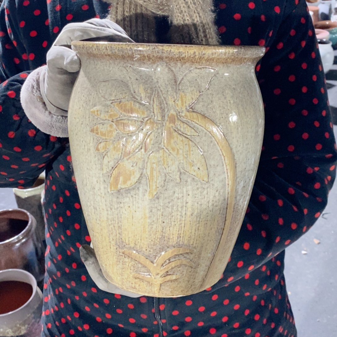 红陶口20高25～～～