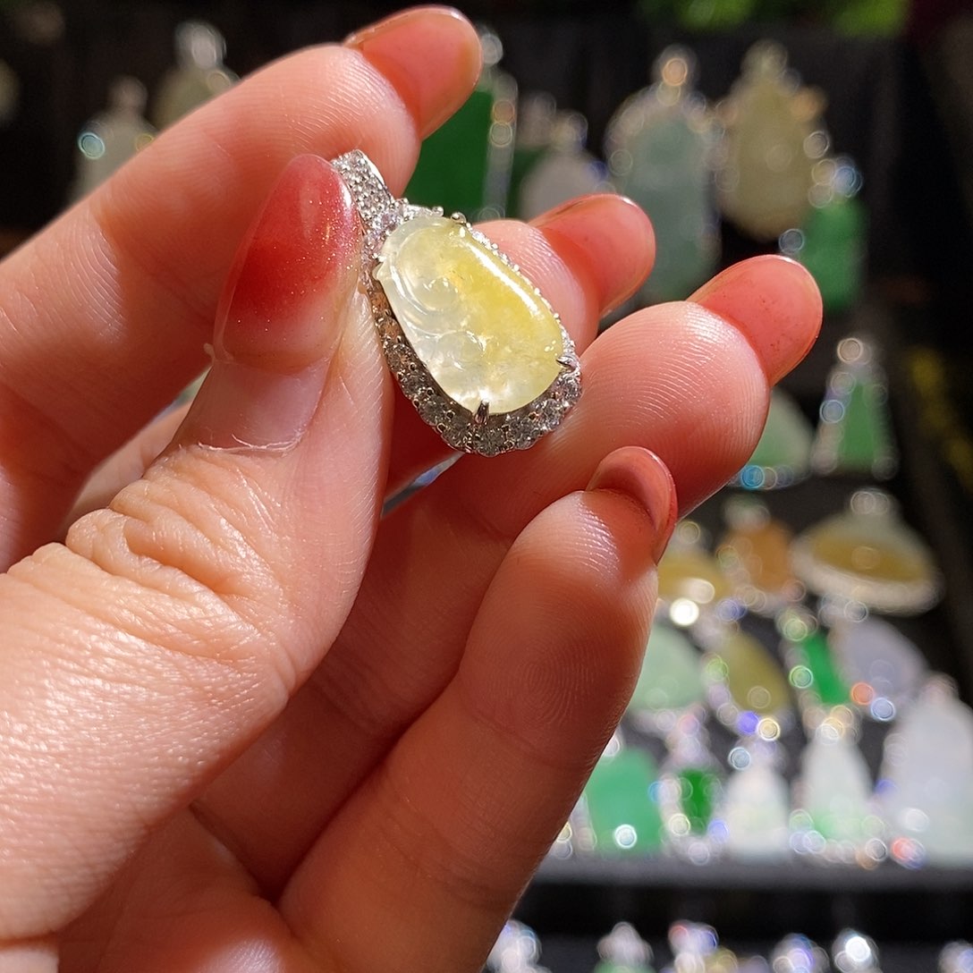 颈饰银S925镶嵌翡翠天然翡翠