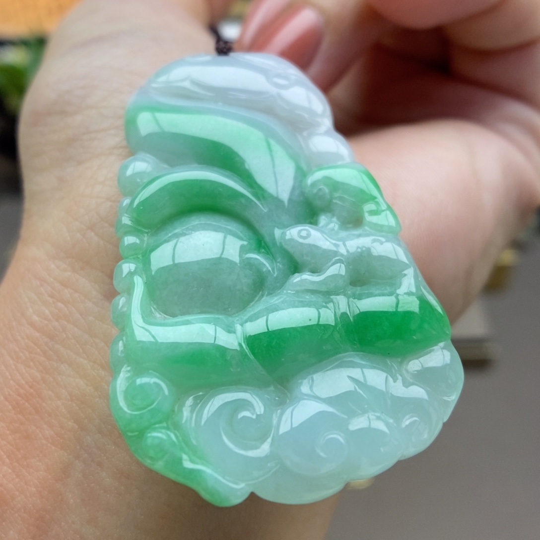 翡翠未镶嵌颈饰吊坠21