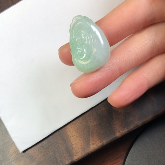 翡翠未镶嵌颈饰缅甸A货，每天下午1点半开播