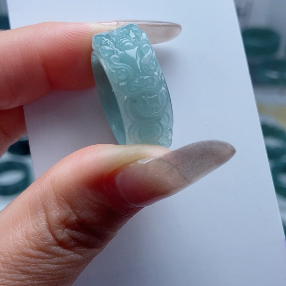 翡翠未镶嵌戒指翡翠