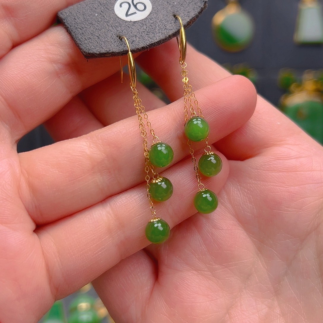 和田玉18K金镶嵌耳饰