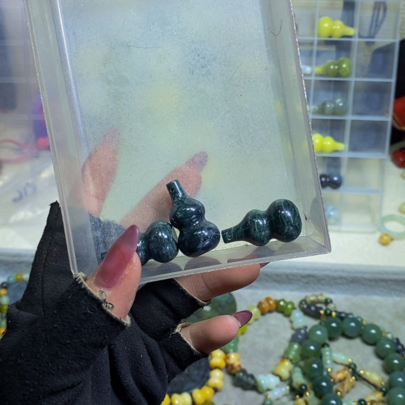 【闪购商品】蛇纹石玉其他未镶嵌79