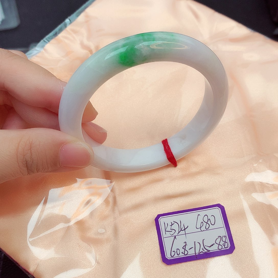 翡翠未镶嵌手镯缅甸翡翠