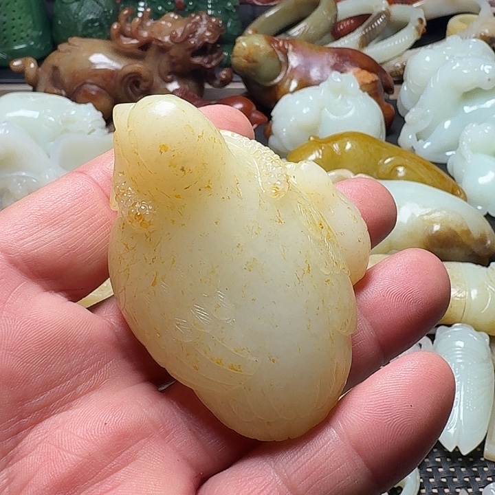 和田玉未镶嵌挂件