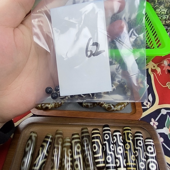 做***阳玛瑙/玉髓未镶嵌颈饰