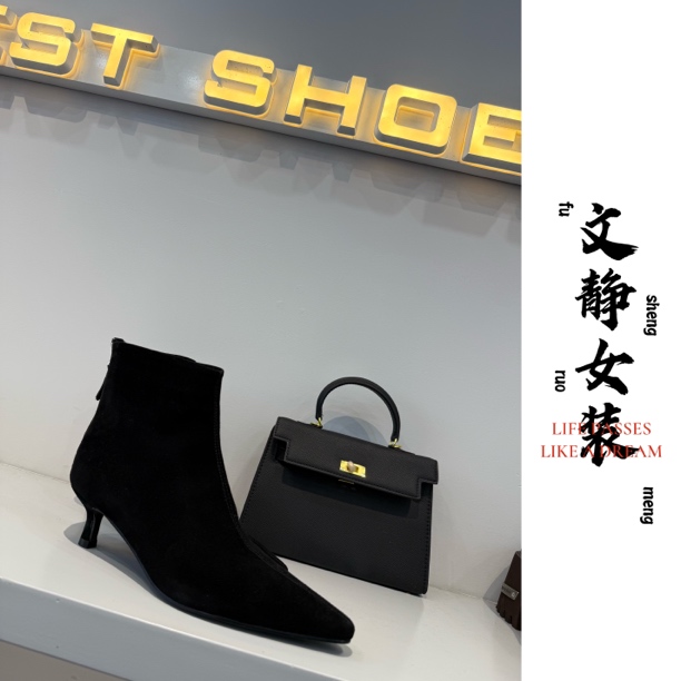 ［文静家］常规厚度黑色尖头短靴女
