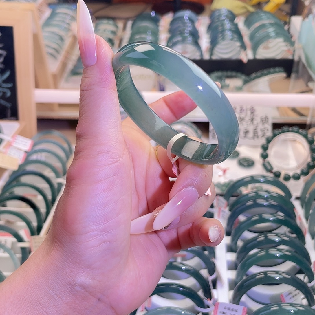 翡翠未镶嵌手镯54-55正圈