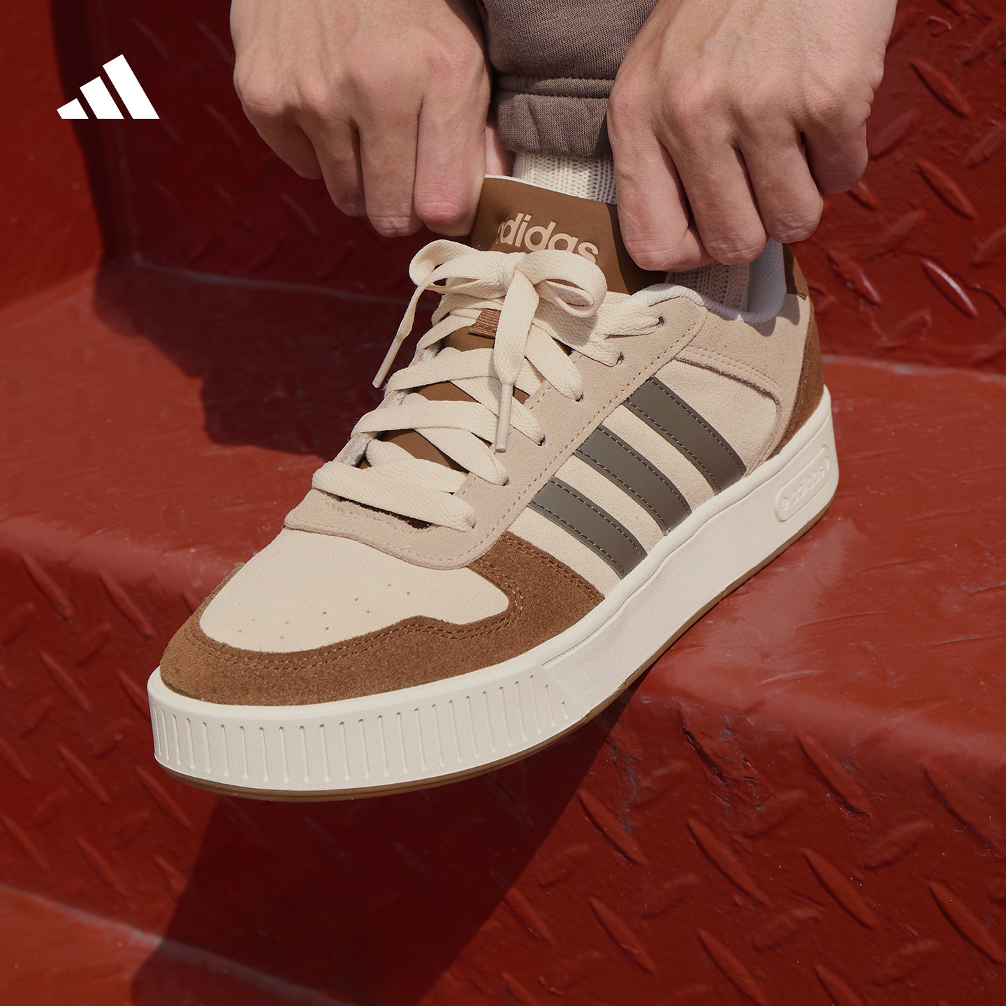 流光风 阿迪达斯「小锯齿」D-PAD CLASSIC美高风篮球风板鞋KK1416