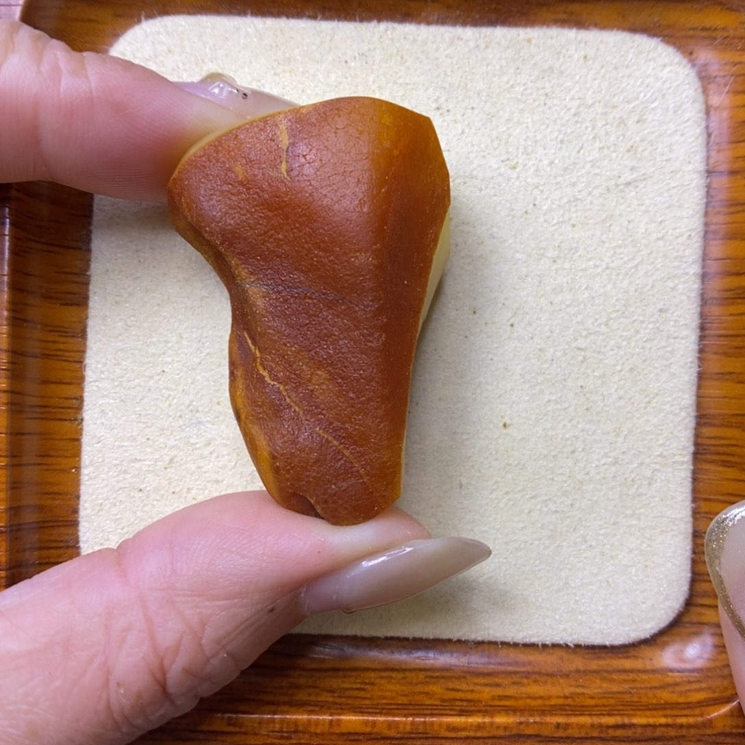 未镶嵌定制蜜蜡不***?敏