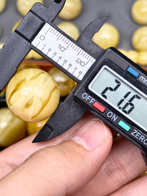 21.6mm俄料国矿一级料浓瓷白妖孽虎皮纹千层雪橘底金溶洞蜜蜡圆珠