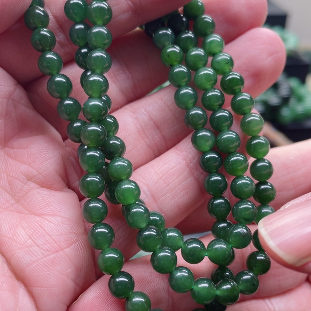 和田玉（碧玉）未镶嵌颈饰