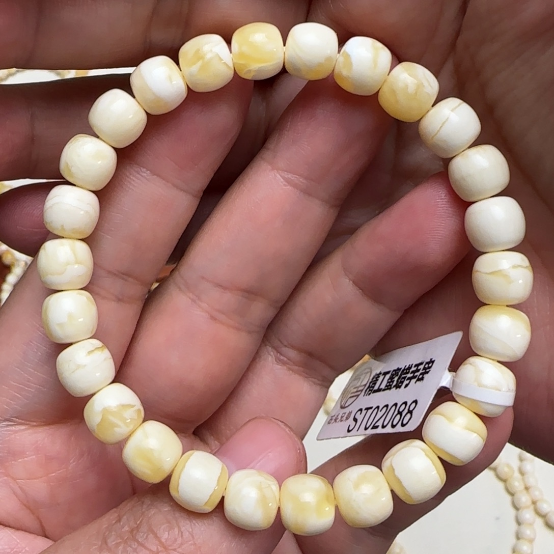 琥珀未镶嵌珠宝奇石8