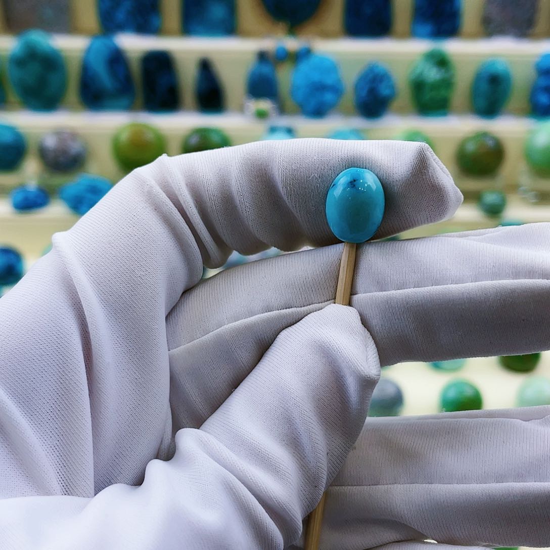 绿松石颈饰未镶嵌