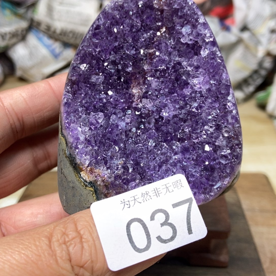 紫晶天然水晶摆件未镶嵌