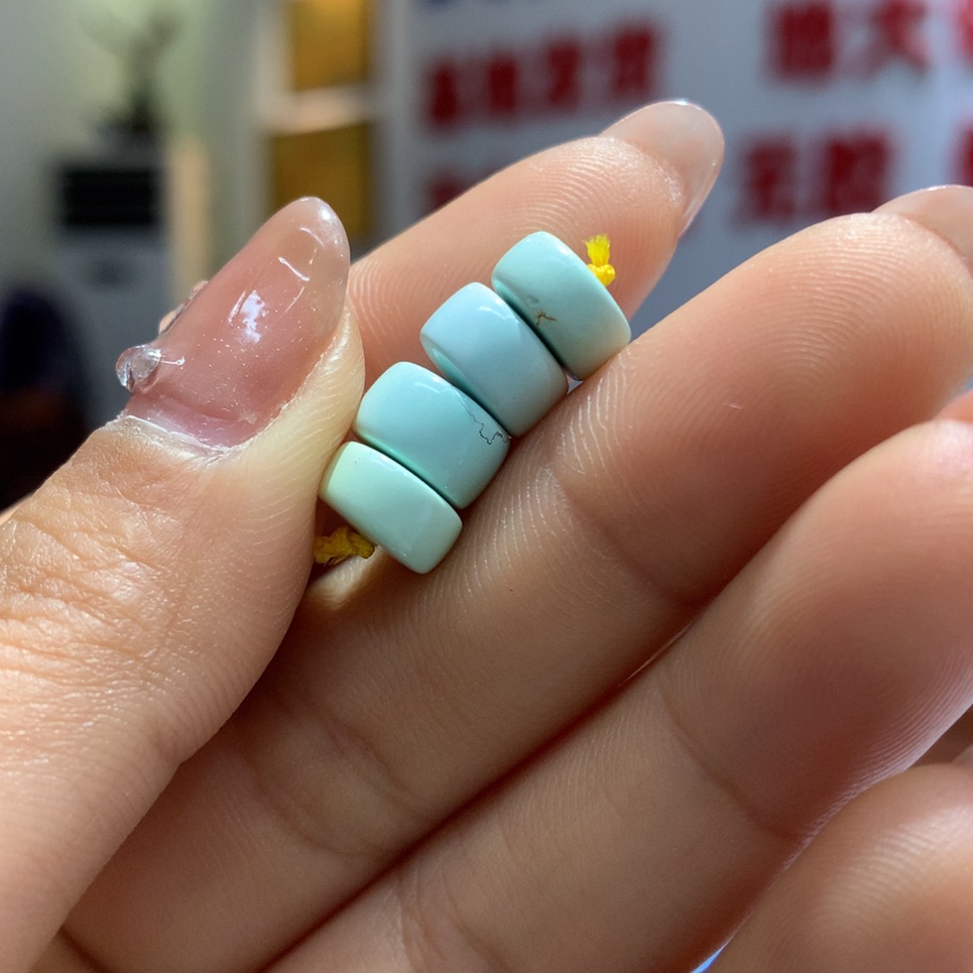 绿松石配饰未镶嵌