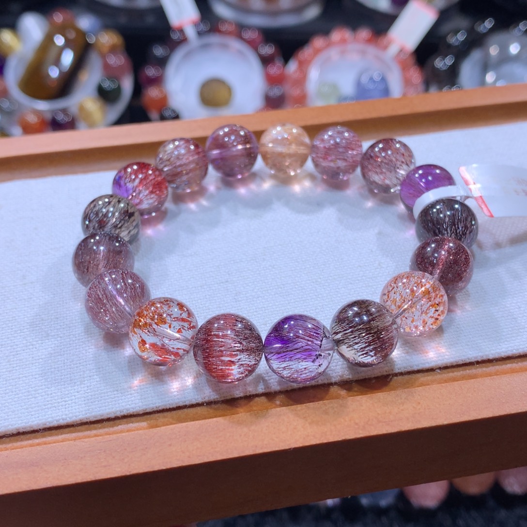 手链水晶未镶嵌超七手链12左右