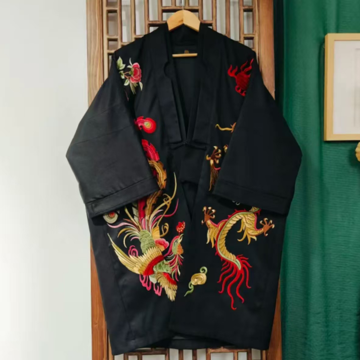 龙凤（LS755-2）凤徕兮私人定制黑色光板底龙凤刺绣对襟开衫风衣