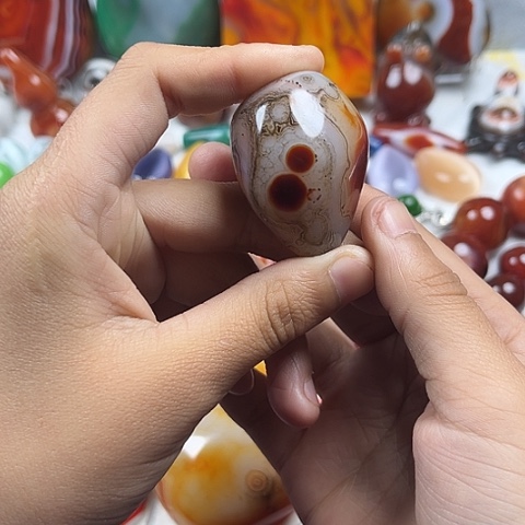 玛瑙/玉髓耳环未镶嵌