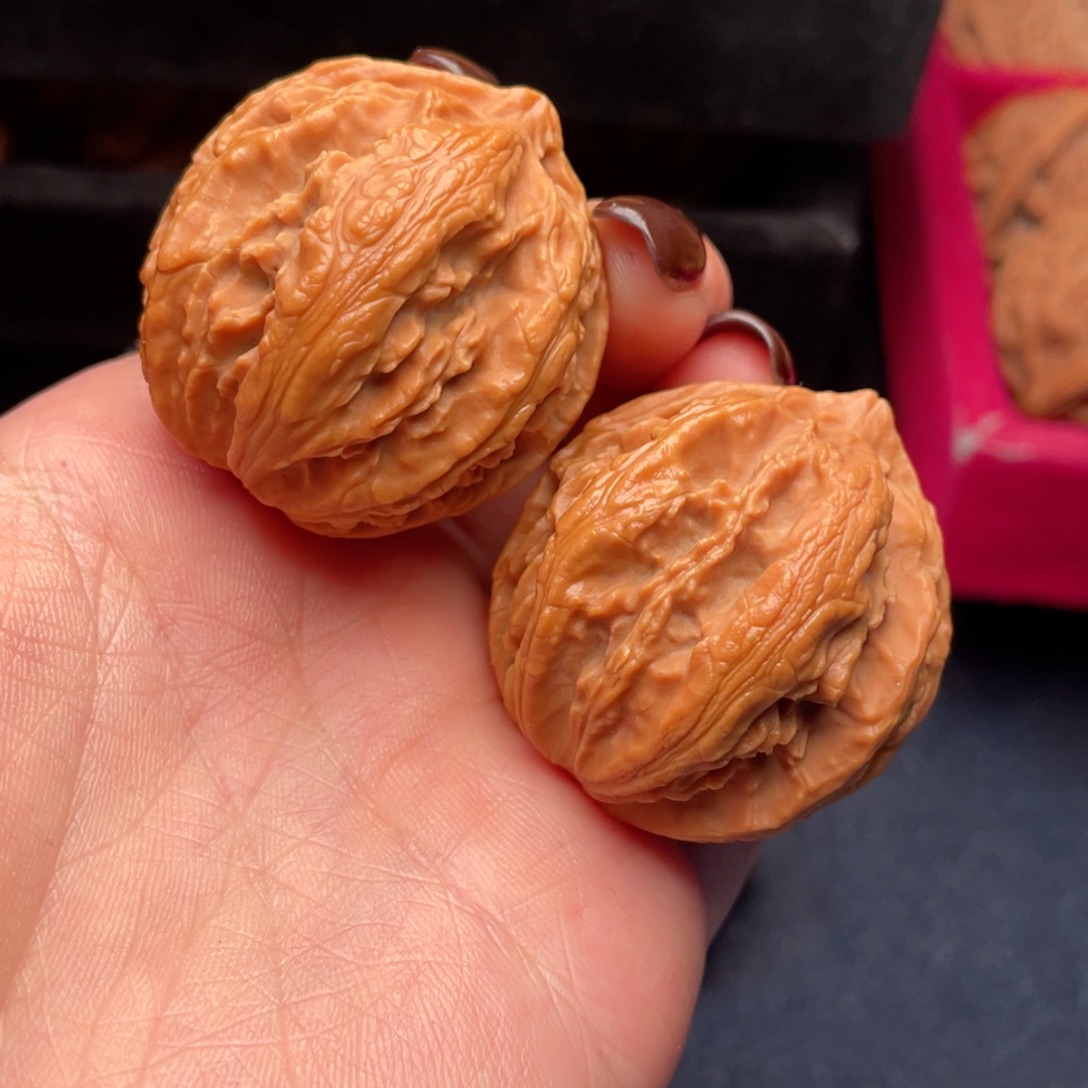 M***e吊坠桃核秦岭核桃18