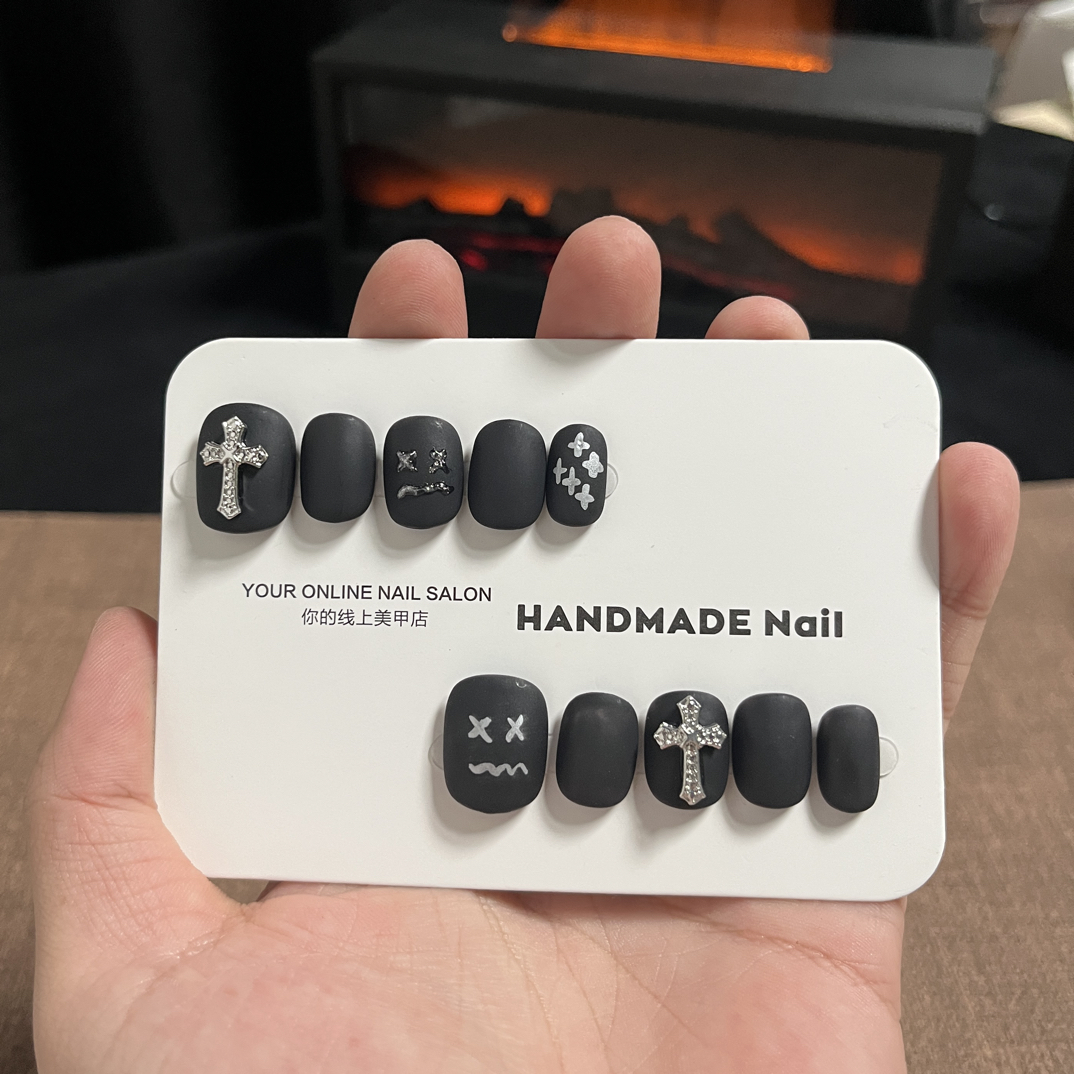 十字架纯黑男女同款——纯手工穿戴甲