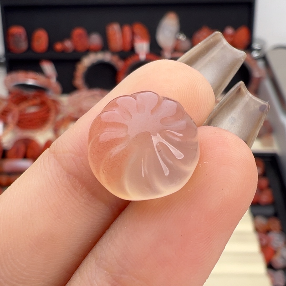 蒽***爸南红玛瑙未镶嵌颈饰包子