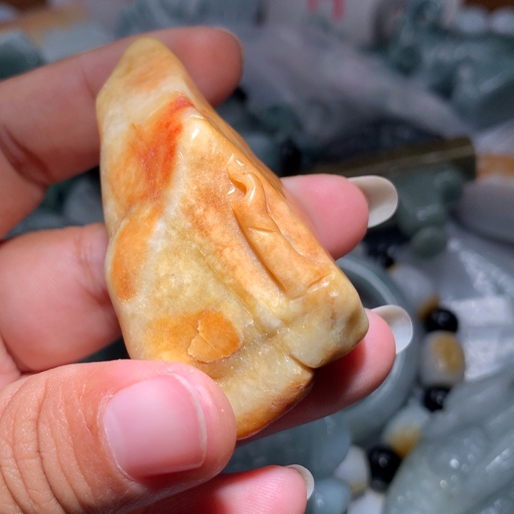 翡翠未镶嵌颈饰保真天然A货翡翠