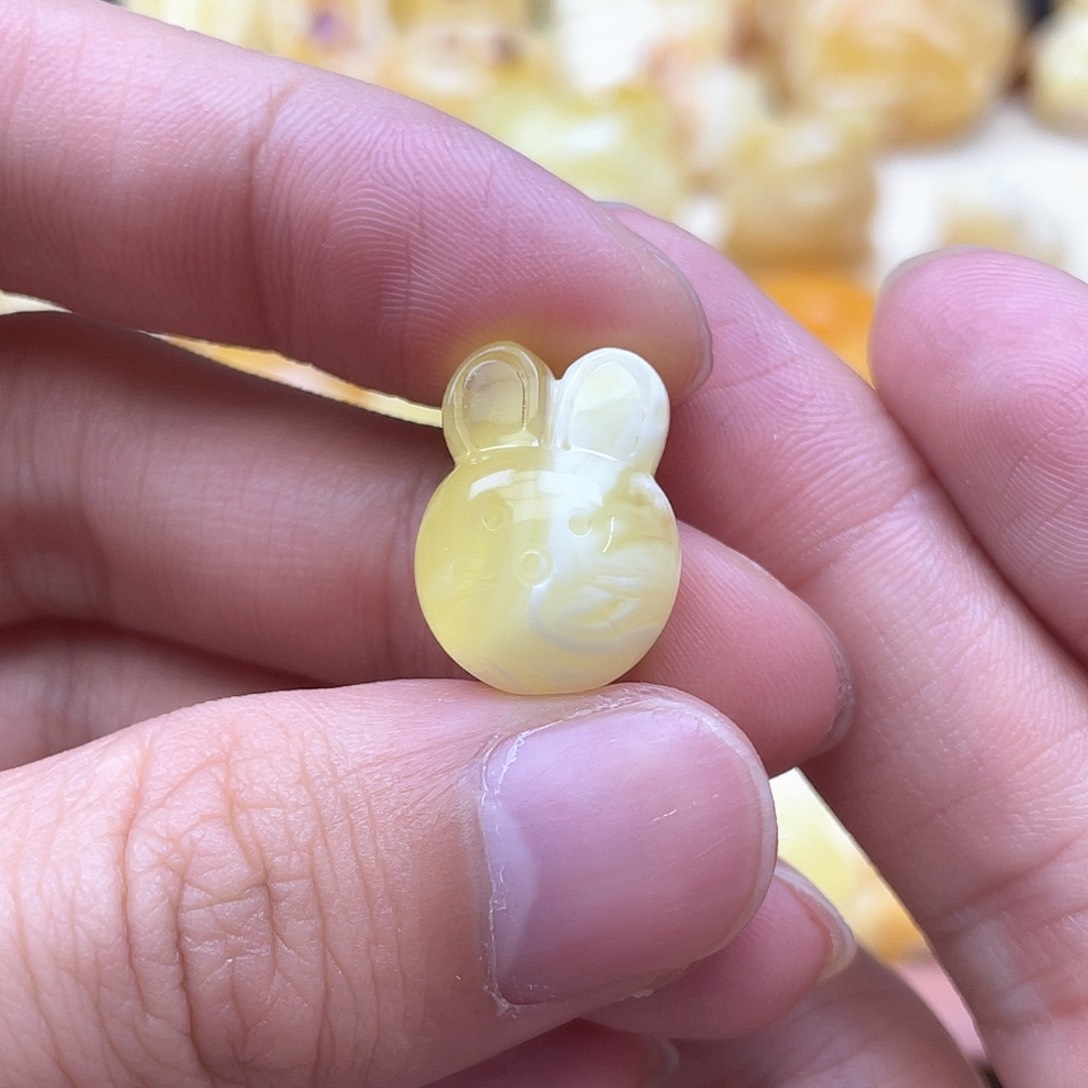 未镶嵌琥珀裸石蜜蜡