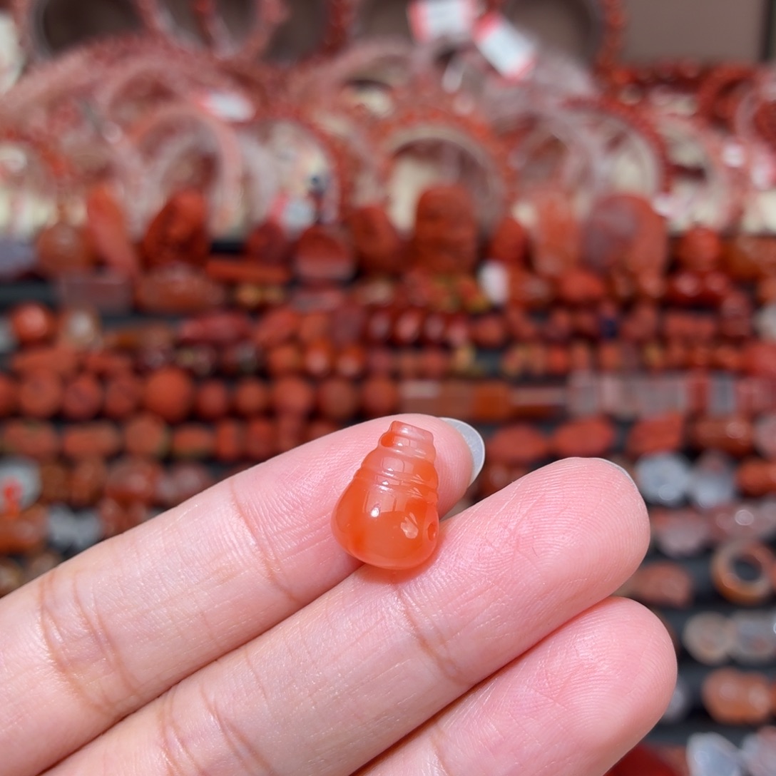 南红玛瑙未镶嵌颈饰三通10+