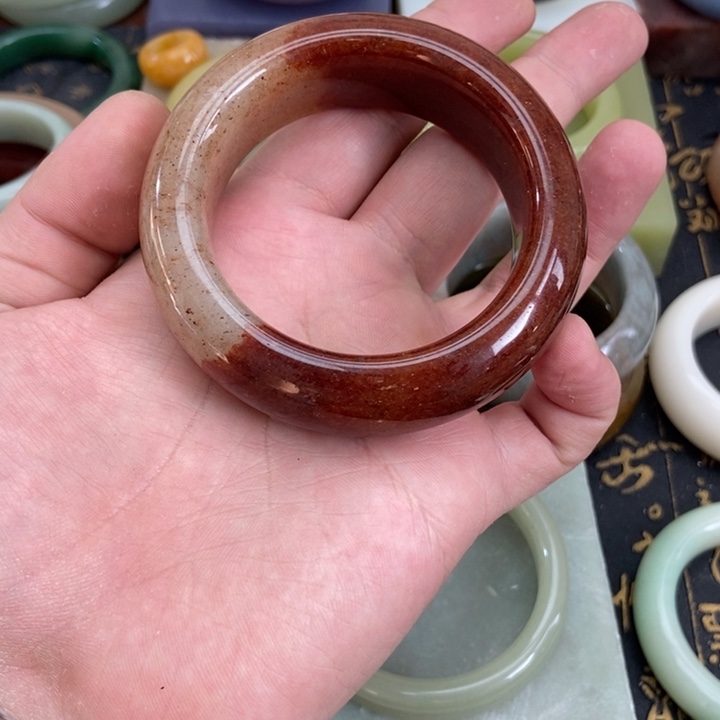 石英质玉未镶嵌手镯