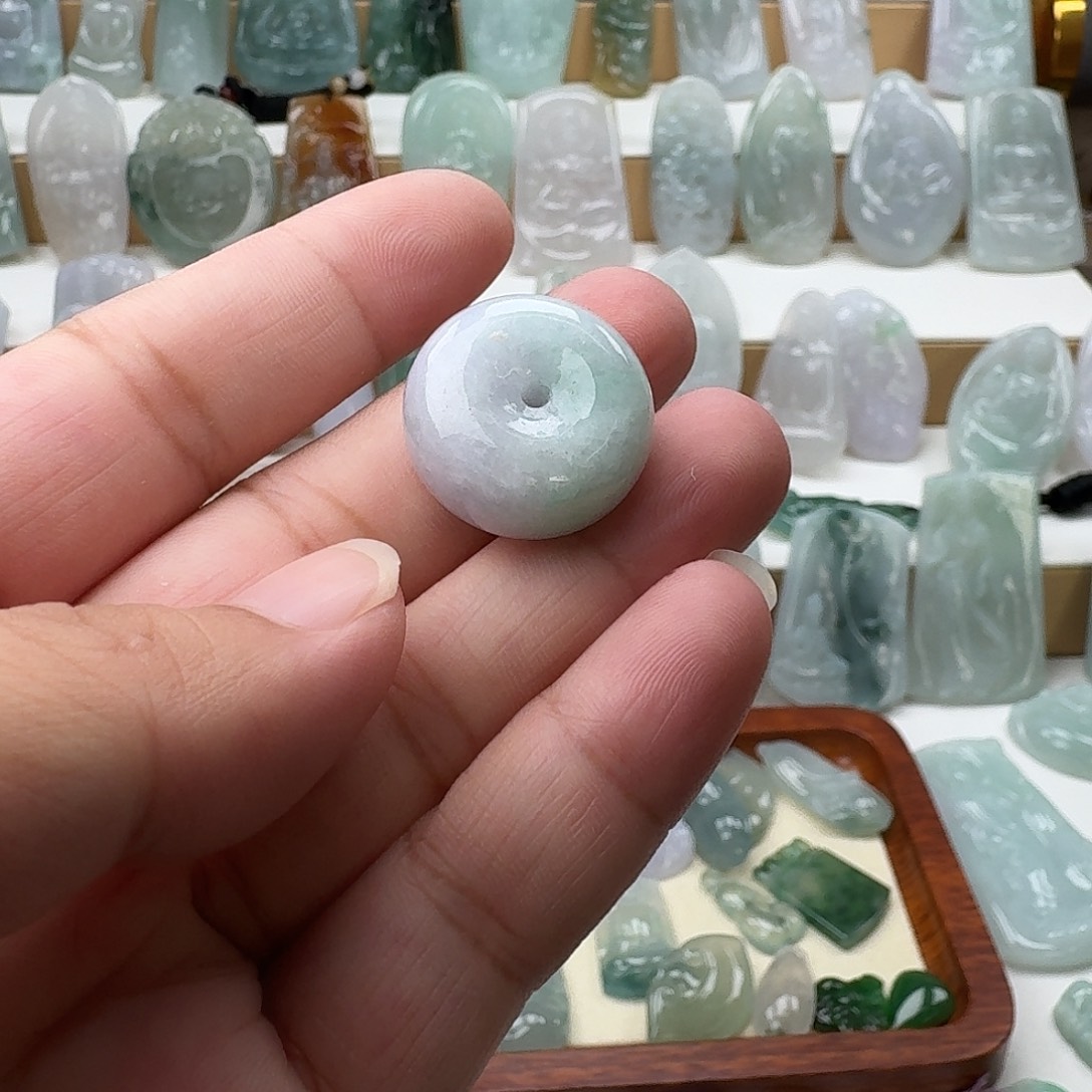 翡翠未镶嵌颈饰155