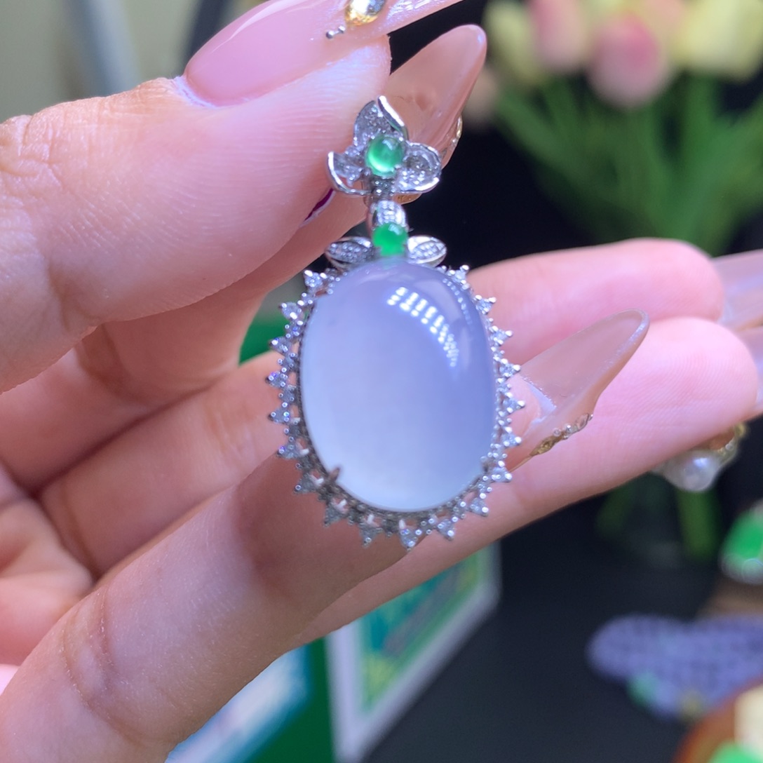 翡翠颈饰18K金镶嵌天然