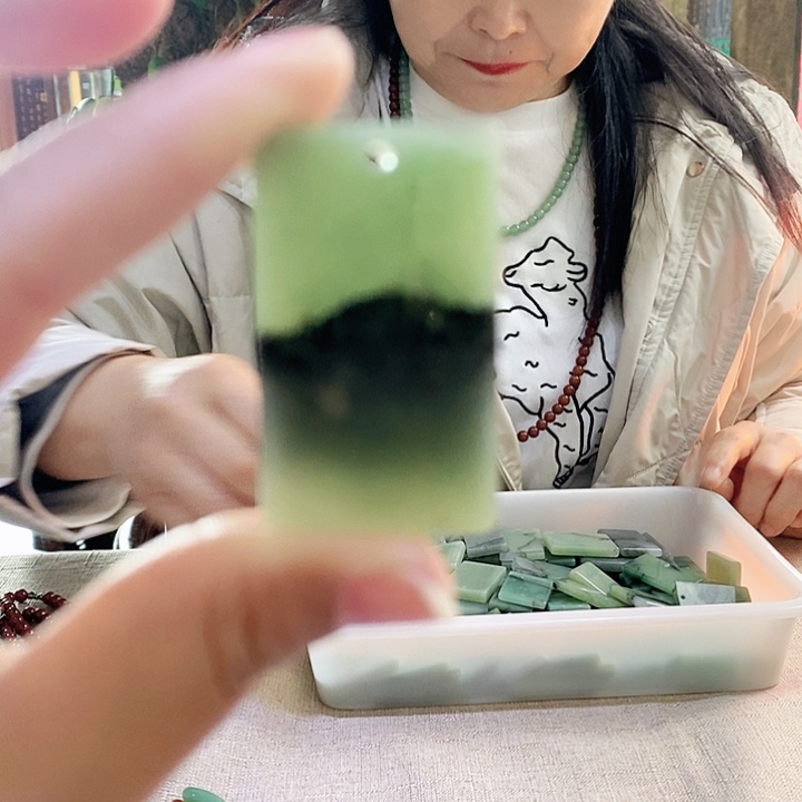 密玉（石英质玉）手链未镶嵌