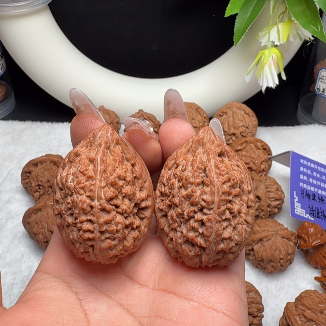 C***狼文玩核桃把件大蒜头36