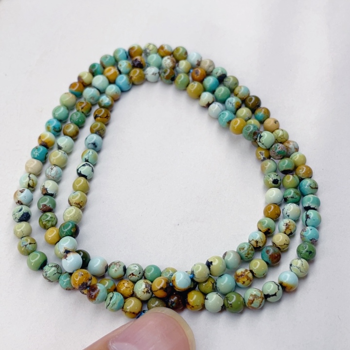 绿松石未镶嵌颈饰