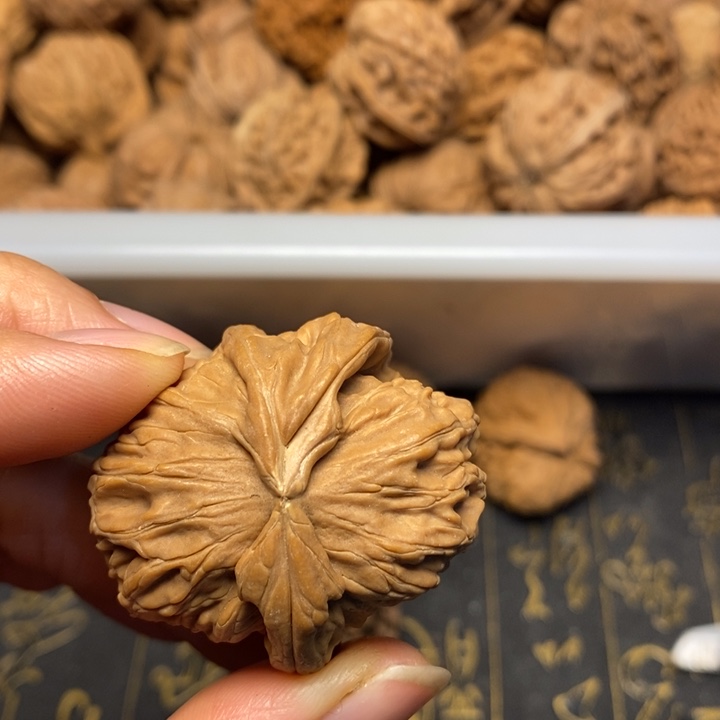 o***哥吊坠文玩核桃文玩核桃异形单只