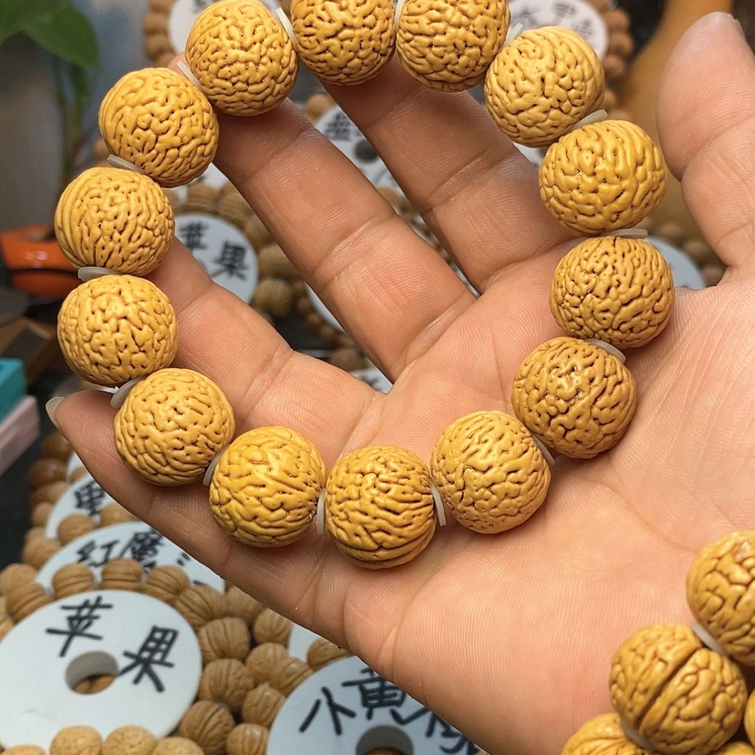 【闪购商品】ༀ****ༀ桃核手串白月光手串
