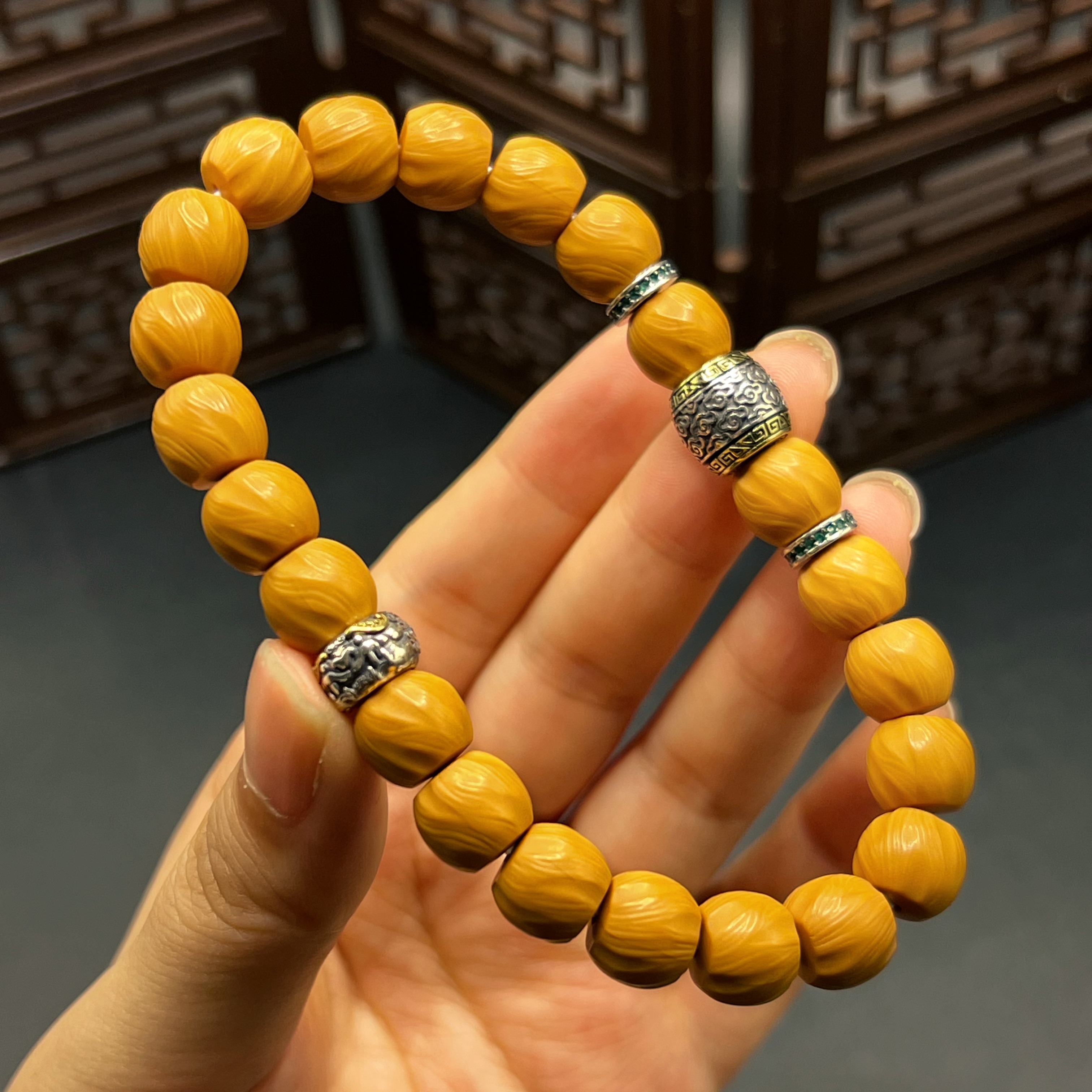 925银银制品 扭矩猴头 搭配精美祥云珠单圈文玩手串 尺寸10mm