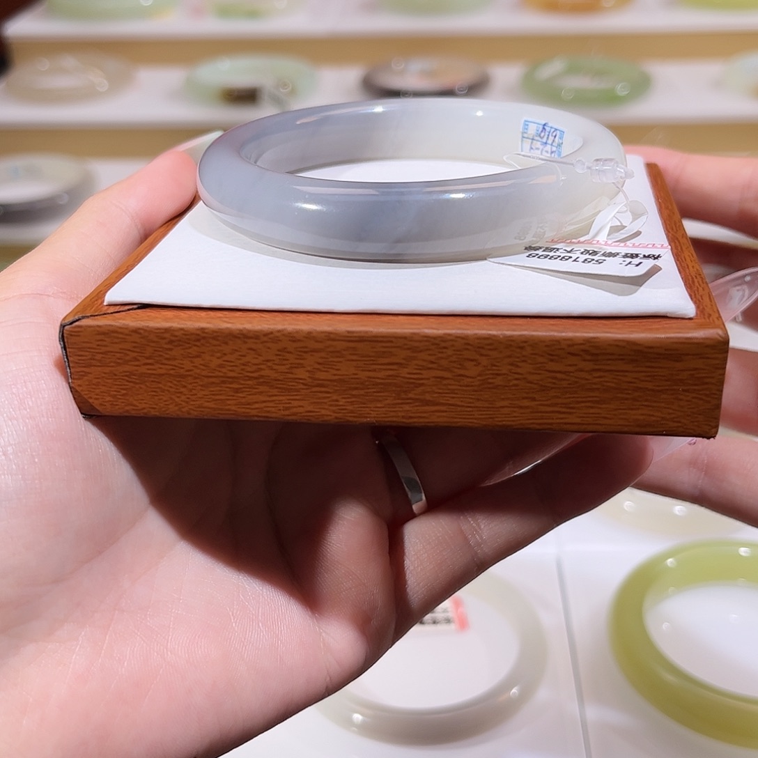 和田玉未镶嵌手镯半山紫