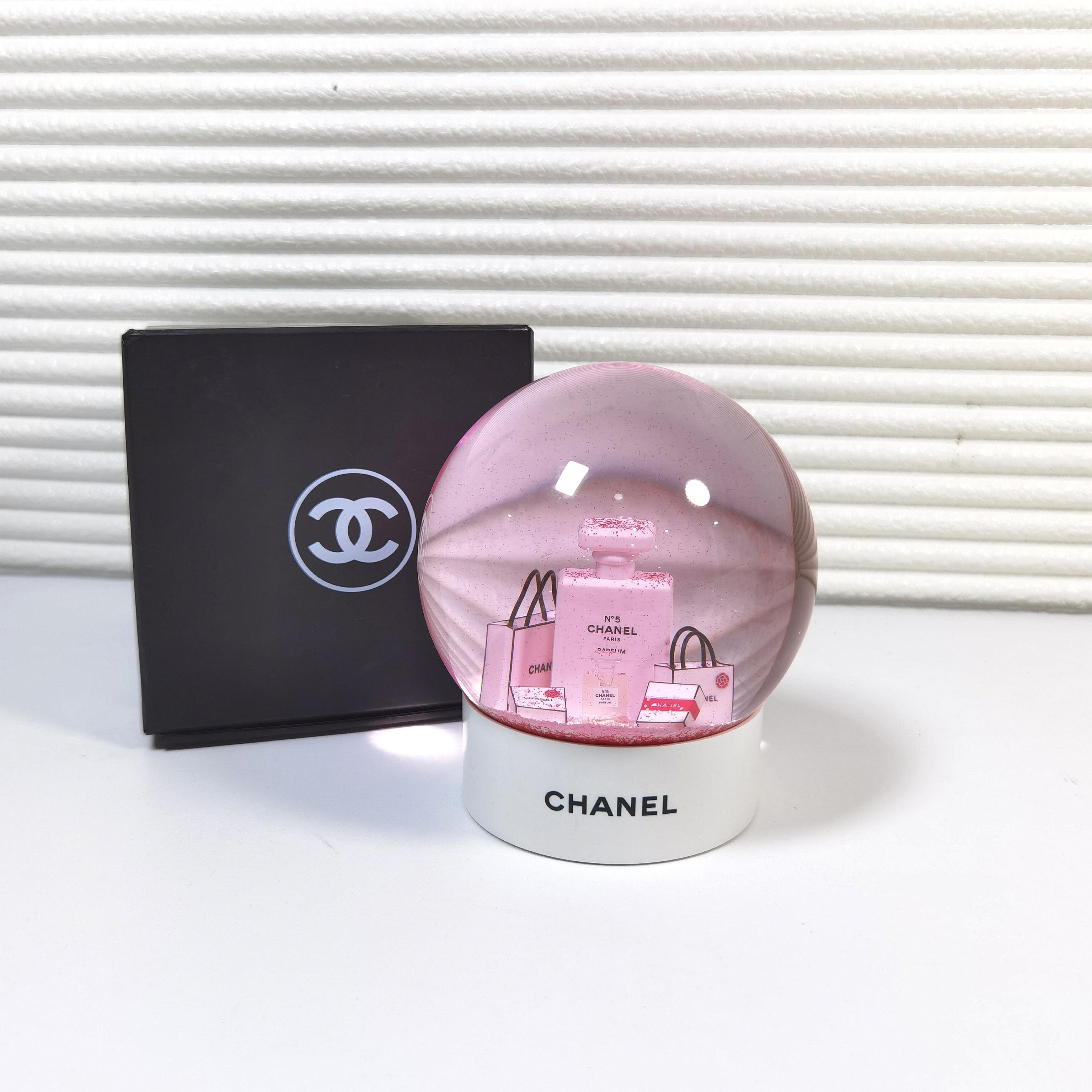 95新 Chanel/香奈儿 CHANEL香奈儿水晶球摆件礼物