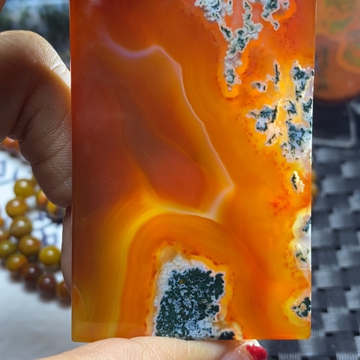 玛瑙/玉髓颈饰足银镀金镶嵌半**酒