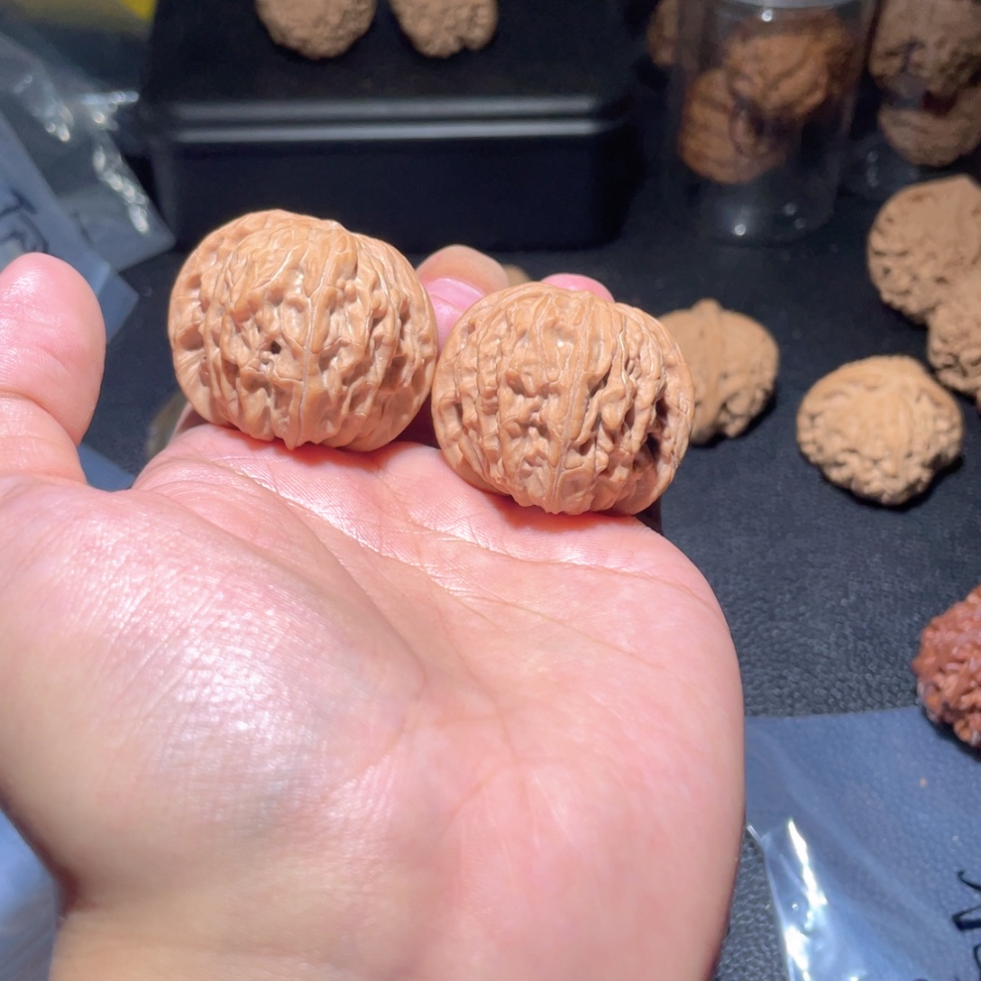 文玩核桃吊坠磨盘